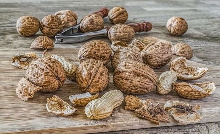Διαφορετικά καρύδια για την υγεία των ανδρών